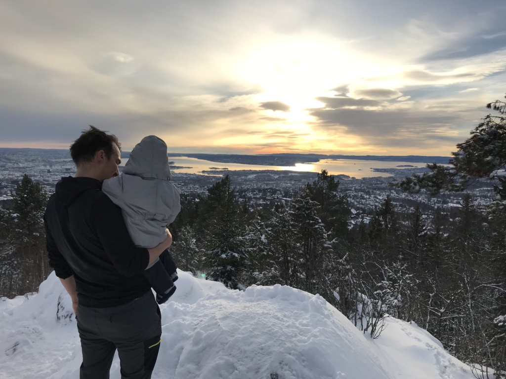 The first snowy trip to the top of Vittakollen 9