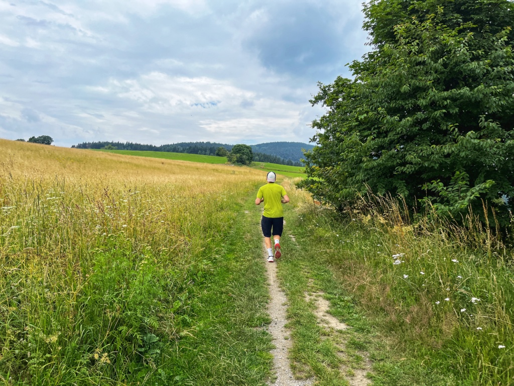 14.7.2022 - Hurá, obě děti odevzdány a běžíme 15km na Ještěd