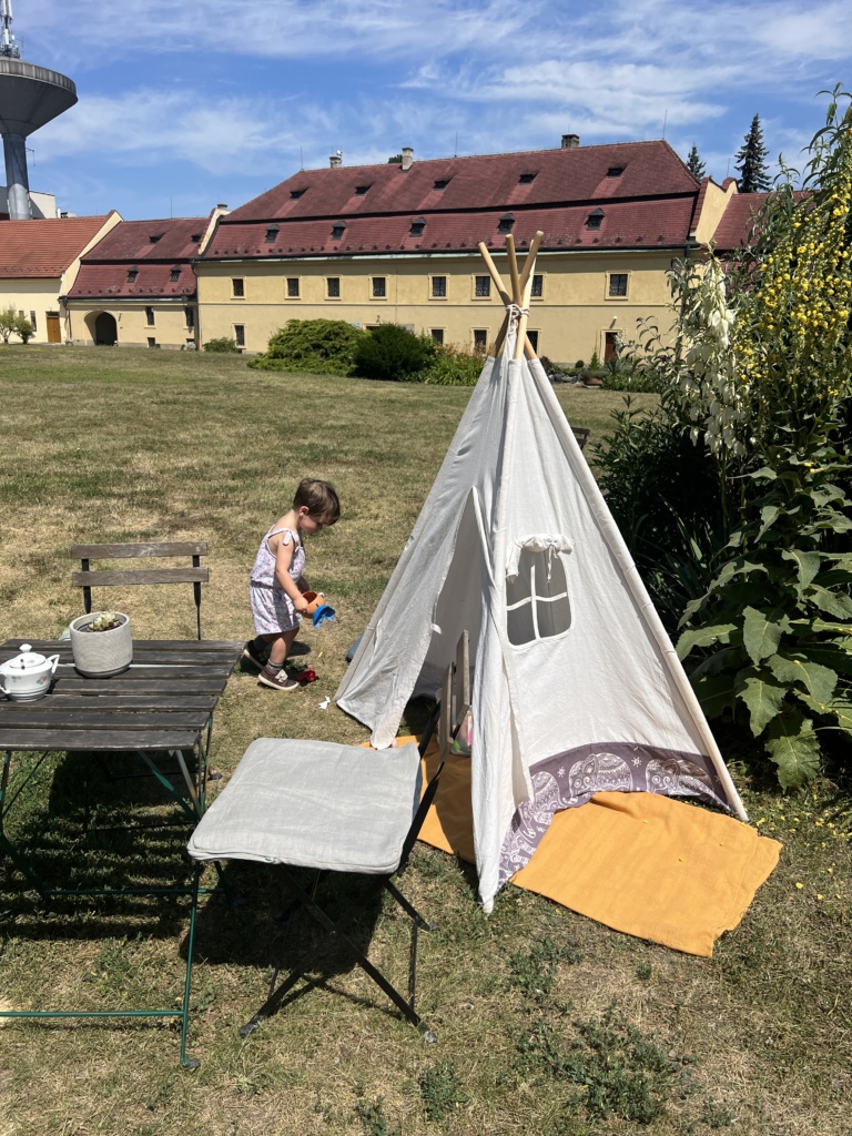 8.7.2023 - Jeden společný den v Roztokách. Matěj je doma z Itálie