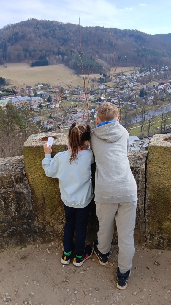 14.3.2026 - Děti jsou s babičkou na výletě v jeskyních