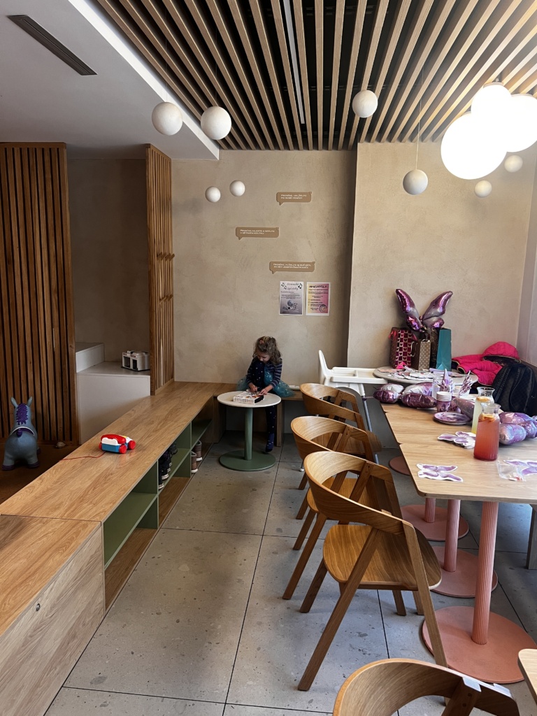 8.2.2026 - A Amíny třetí oslava s kamarádkama ve Statenicích