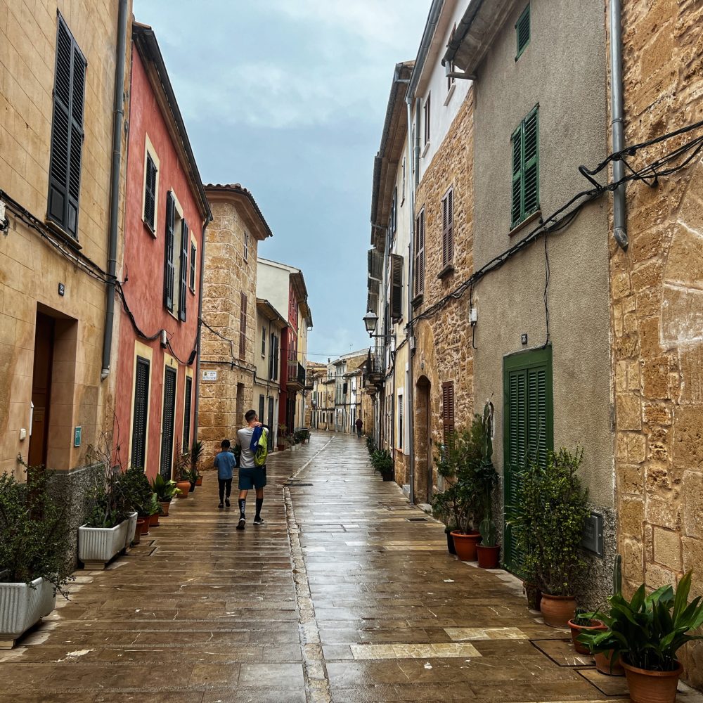 29.4.2024 - Alcudía old town v dešti