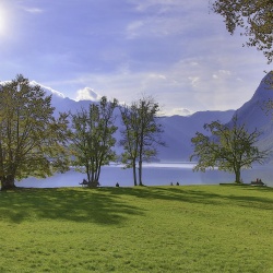 lake-2246465_1280